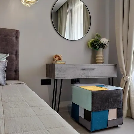 Ika With Parking Apartament Burgas City